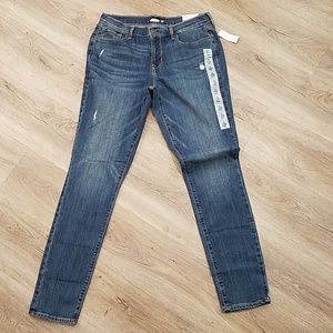 NWT!! Old navy curvy skinny long jeans.